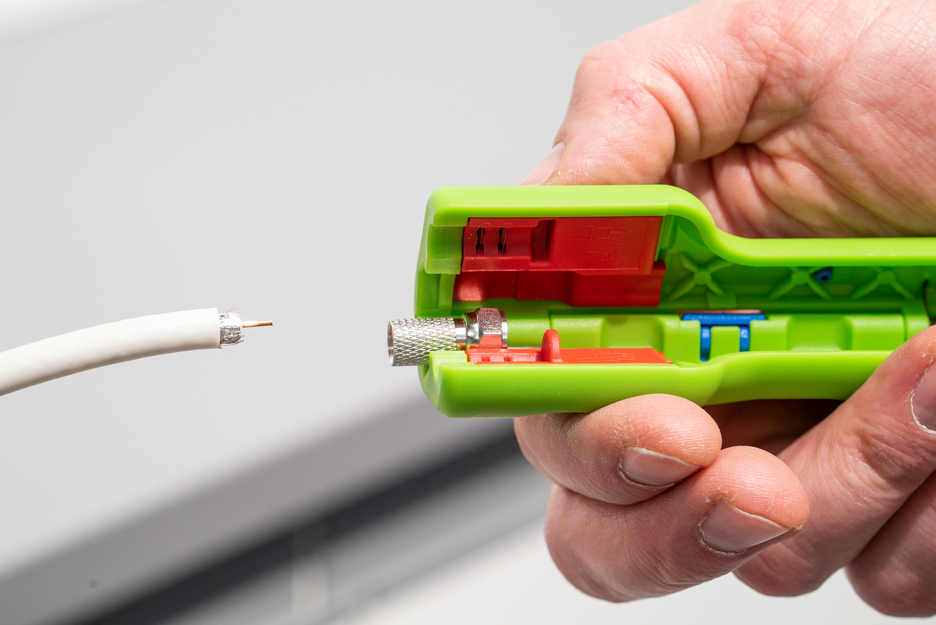 Coax-Stripper No. 1 F Plus - geschikt voor F-draaistekkers Green Line