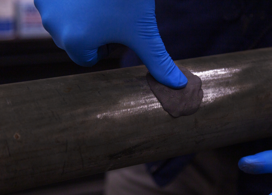Repair Stick Acier | Pâte à modeler de réparation homologuée pour l'eau potable