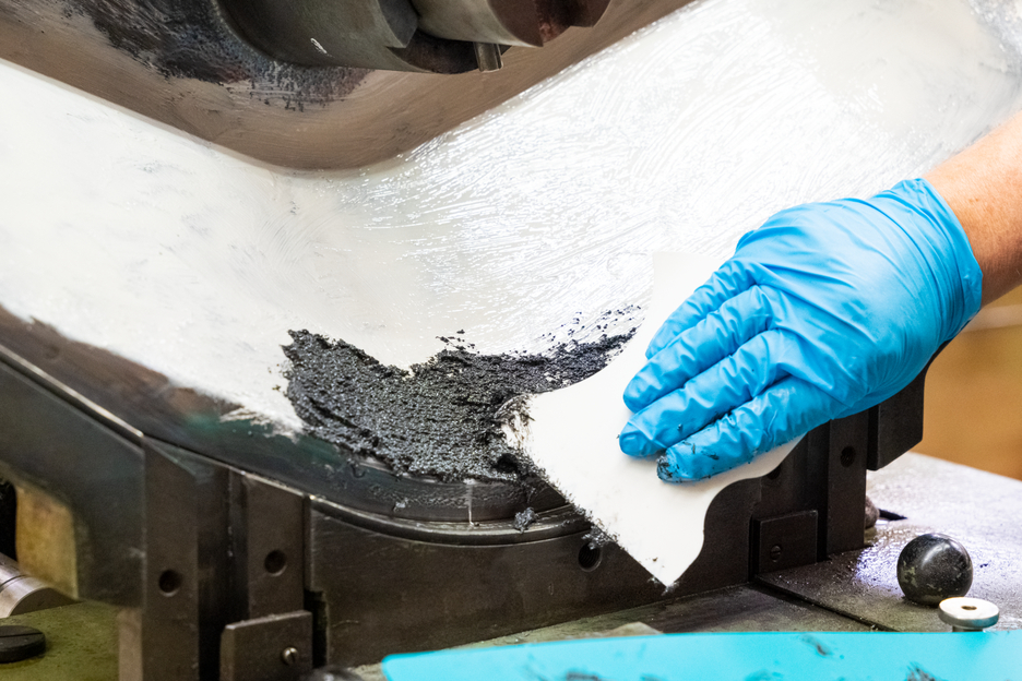 WEICON WP | Keramisch gevuld epoxyharssysteem voor slijtlaagbescherming