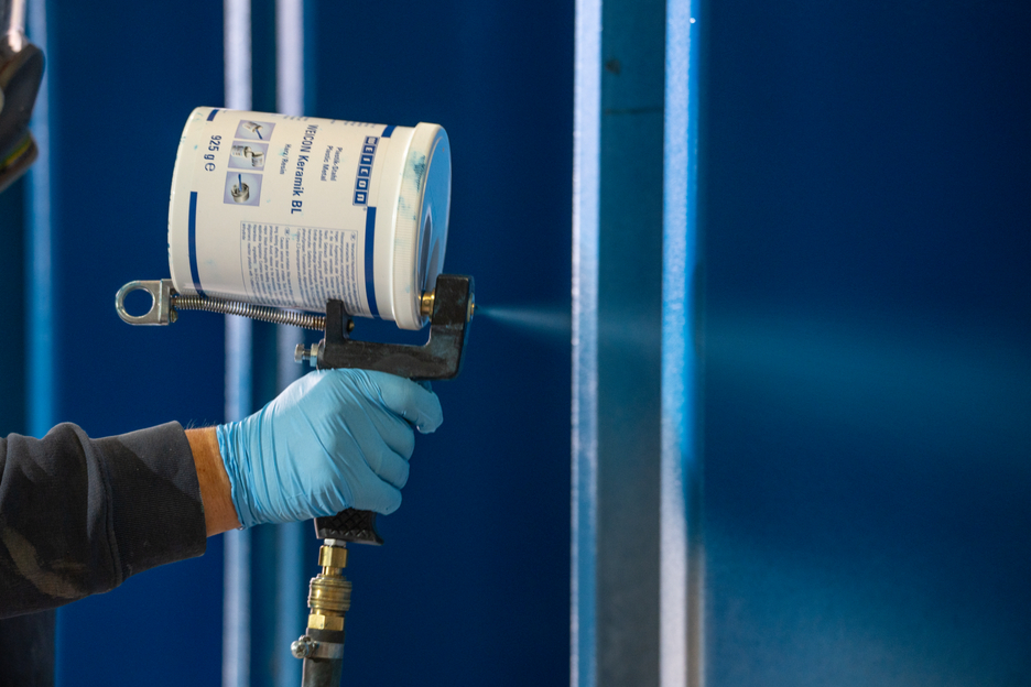 WEICON Céramique BL | Système à base de résine époxy à charge de minéraux pour une protection extrême contre l'usure et une grande résistance à l'abrasion
