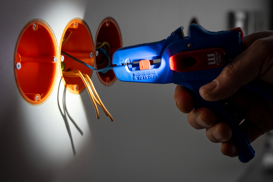 Pince à dénuder N° 5 Pro Kit LED
