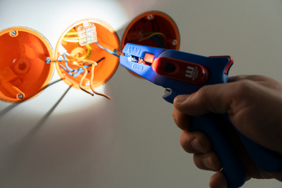 LAMPE DE TRAVAIL À LED