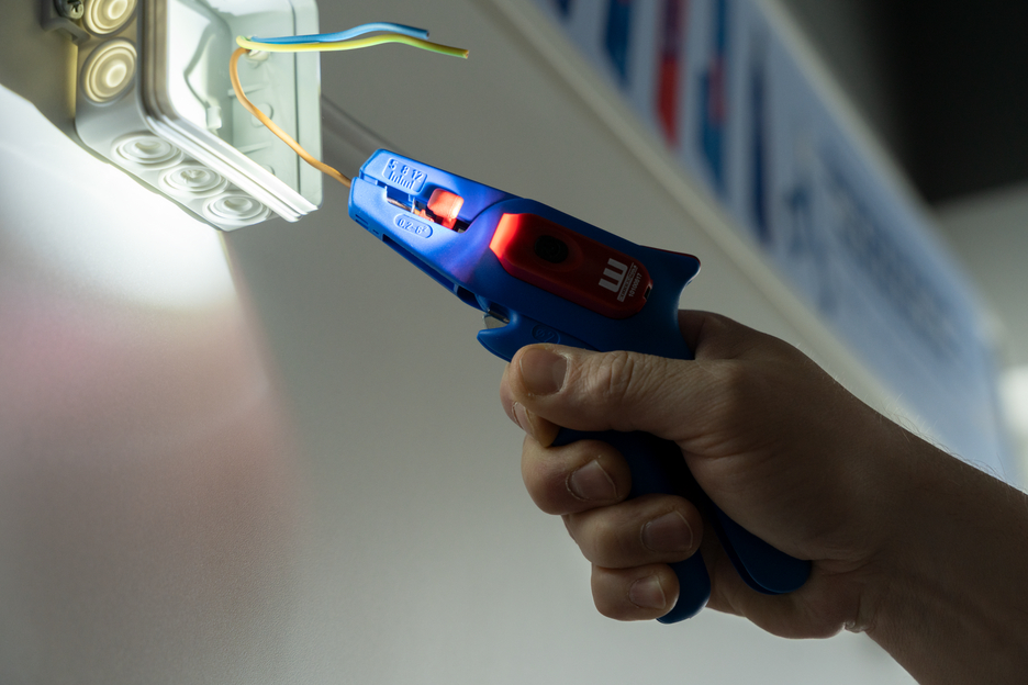 Pince à dénuder N° 5 Kit LED