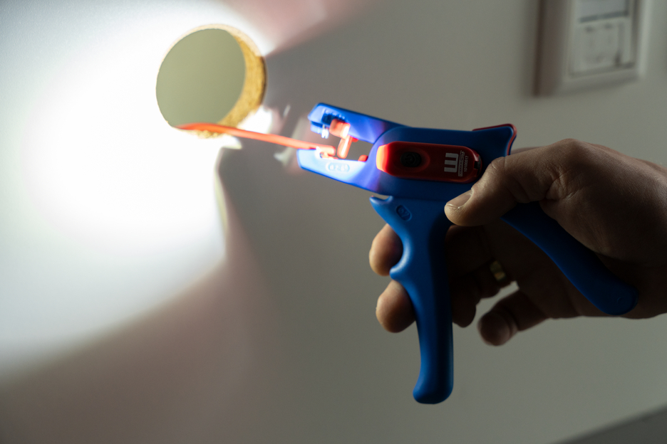 LAMPE DE TRAVAIL À LED