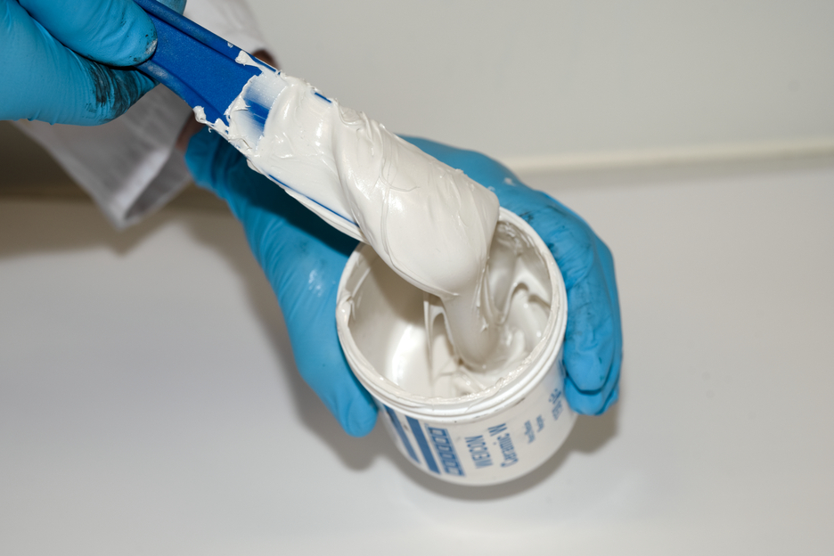 WEICON Céramique W | Système à base de résine époxy