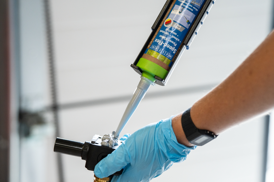 Speed-Flex® | Scellant adhésif à haute viscosité avec forte adhérence initiale, à base de MS-polymère